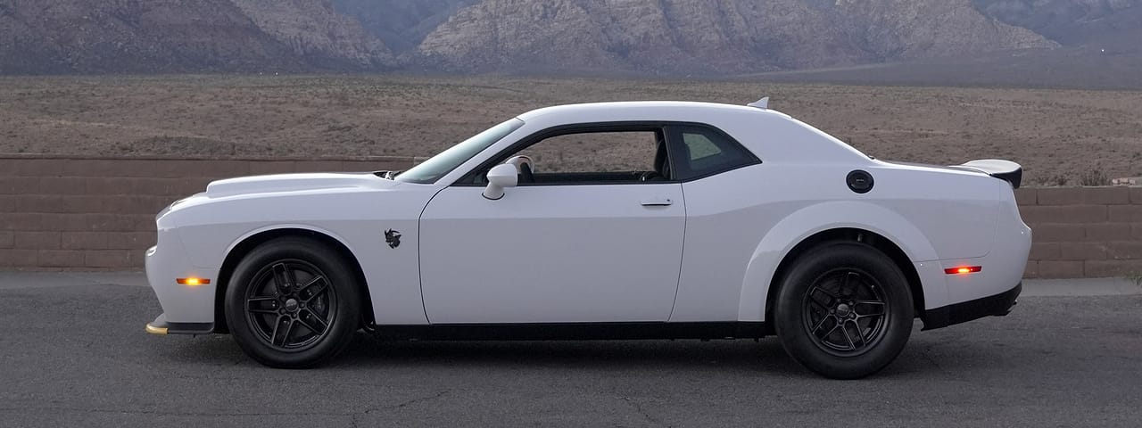 Demon 170 side profile in the desert